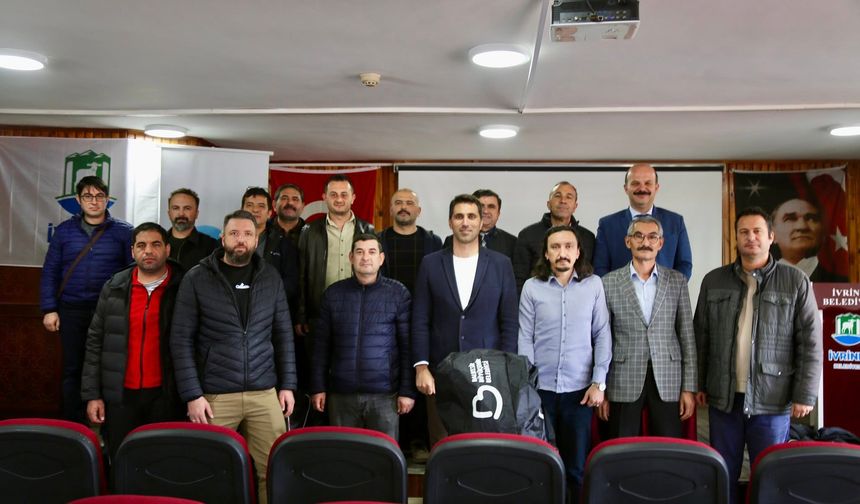 İvrindi’de Okullara Spor Malzemesi Desteği: Büyükşehir ile İvrindi Belediyesi İşbirliği