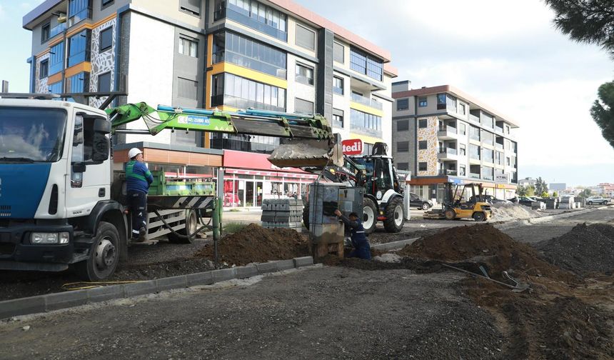 Burhaniye Belediyesi İlçe Genelinde Çalışmalara Ara Vermiyor