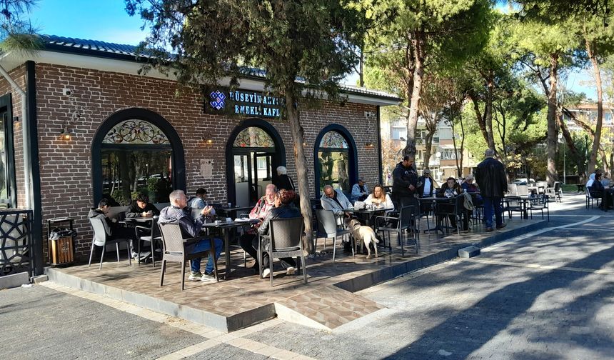 Bu tarifelerde bir tuhaflık var: Emekliye 8 lira Öğrenciye 30 lira