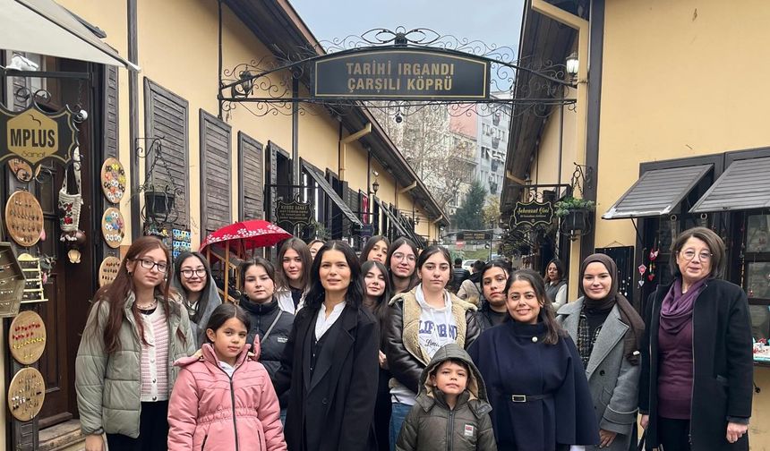 Sındırgı Belediyesi Sosyal Etkinlik Merkezi Öğrencilerinin Bursa Gezisi