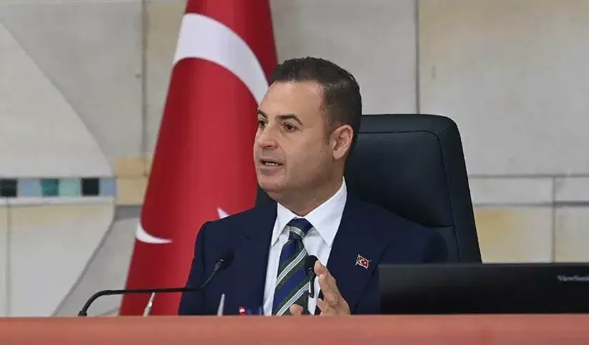 Ahmet Akın'dan dikkat çeken çıkış: Konuşmayanlara da teşekkür ediyorum!