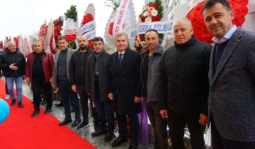 Spor, siyaset, iş ve sağlık camiası bu açılışta bir aradaydı