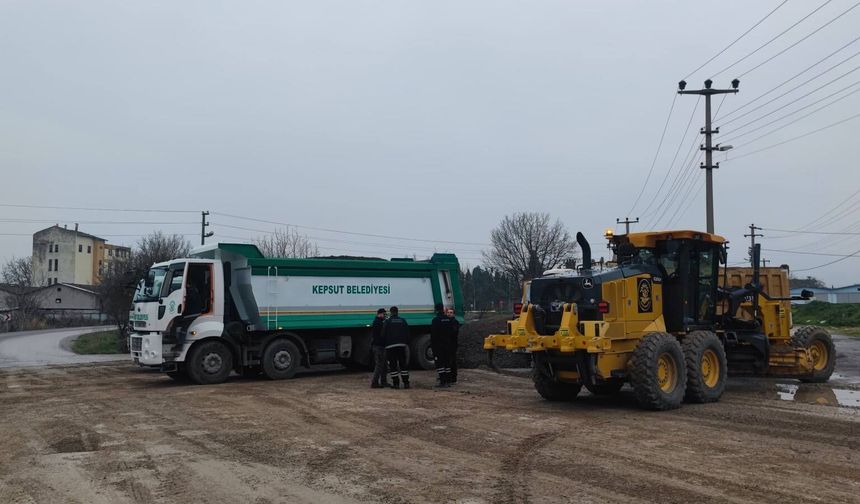 Kepsut’ta Mobil Sağlık Hizmetinden Ücretsiz Yemeğe Yoğun Çalışma