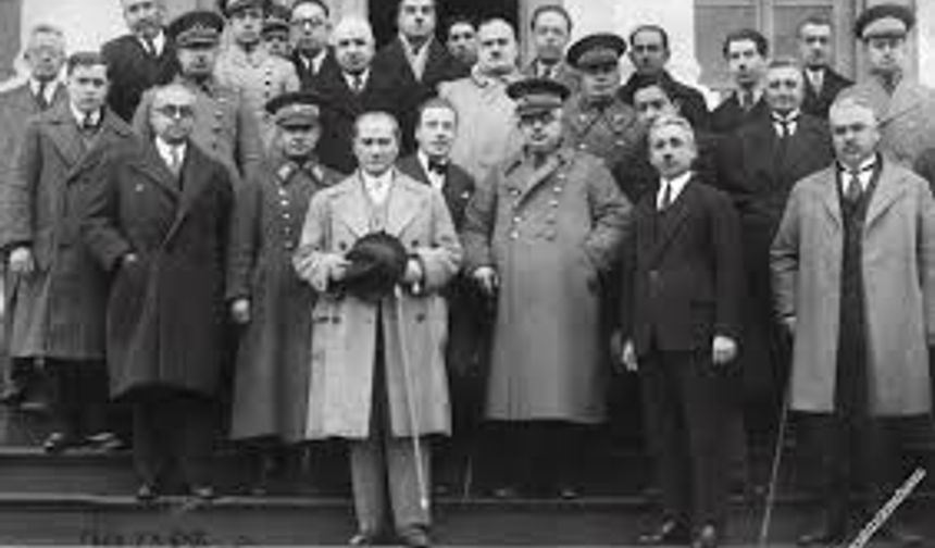 Bugün Gazi Paşa'nın Balıkesir'i ziyaretinin 103. yılı... Atatürk tam 7 kez Balıkesir'e geldi