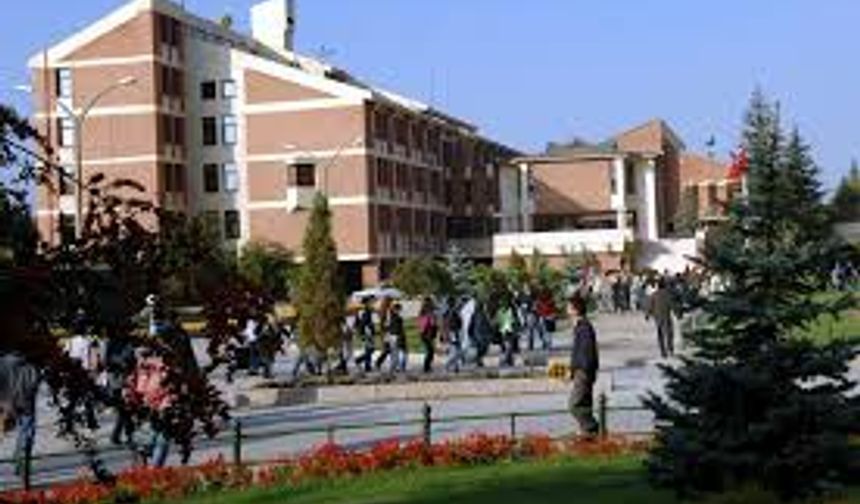 Türkiye’deki Üniversitelerde Akademisyen Sayısı 185 Bin 188’e Ulaştı