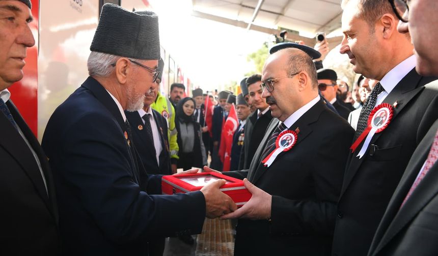 Balıkesir’de Ata’ya Saygı: 103 Yıl Sonra Aynı Coşku