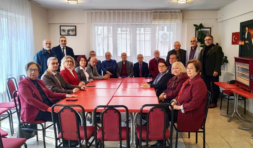 Atatürkçü Düşünce Derneği'nde yeni yönetim görev bölümü yaptı