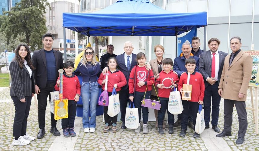 Burhaniye'de Sıfır Atık Seferberliği! Başkan Deveciler Çocukları Ödüllendirdi