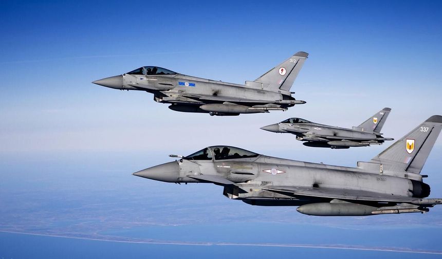 Göklerin Yeni Hakimi! Eurofighter Typhoon Hakkında Her Şey: Türkiye Neden Bu Uçağı Seçti? İşte Müthiş Özellikleri!