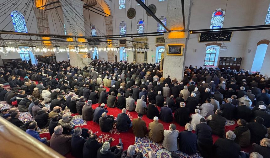 Balıkesir'de Cuma Namazı Saat Kaçta? 20 Mart 2026 Namaz Saatleri: