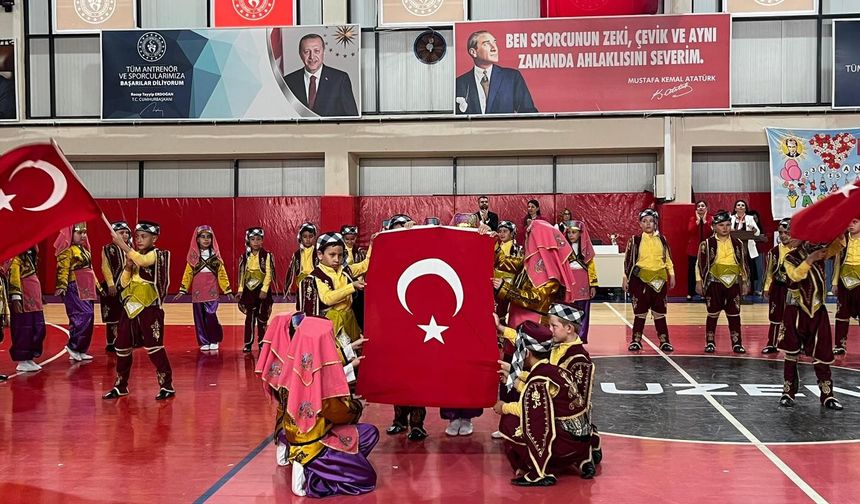 Havran’da 23 Nisan Kutlamaları ve Ödül Töreni Düzenlendi