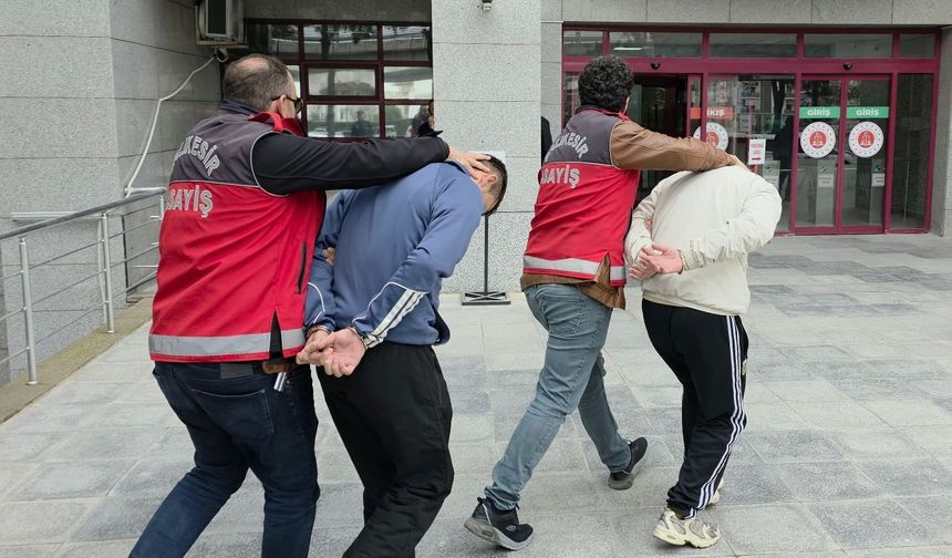 Balıkesir’de Akademisyeni Hayattan Koparan "Kör Kurşun" Failleri Tutuklandı