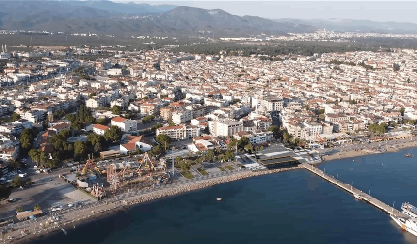 Akçay iskelesi tartışması: Bunun adı gerçekten turizm mi?