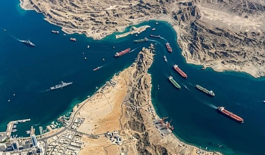 Hürmüz Boğazı Kapatıldı, Piyasalar Karıştı! Petrol Fırladı, Borsa Düştü: TCMB Faiz Kararı İçin Kritik Saatler!