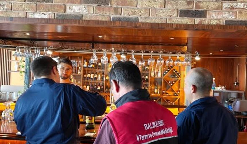 Edremit'te Tarım Müdürlüğü ve Sahil Güvenlik'ten Ortak Denetim: İşletmeler Mercek Altında