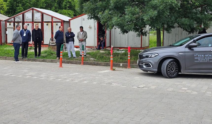 İl Milli Eğitim Müdürü Selehattin Kal’dan Manyas’a Eğitim Çıkartması: Pansiyon Sorunu ve Sınav Güvenliği Masada!