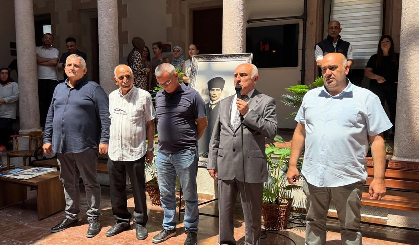 Ayvalık Belediyesi'nde Bayramlaşma: "Hizmetimiz Bayram Boyunca Sürecek"