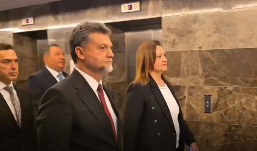 SON DAKİKA! Burcu Köksal AK Parti Genel Merkezi'nde: Erdoğan Rozet Takıyor