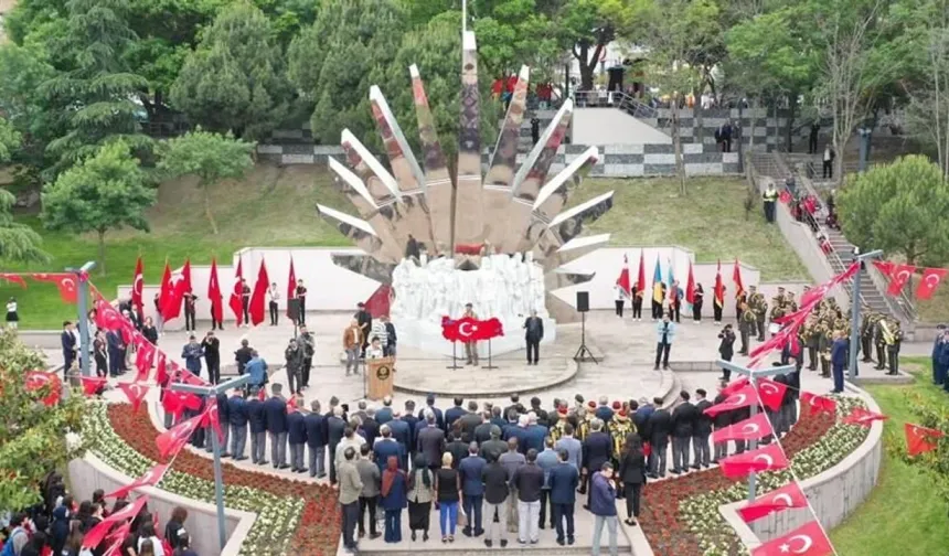 Ey Kuva-yi Milliye ruhu!