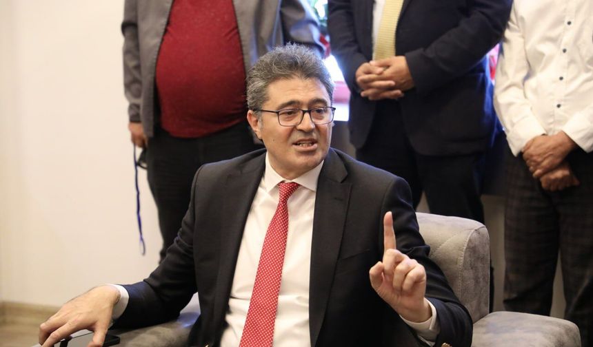 Ensar Aytekin'den CHP Genel Merkezine Tüzük Resti! "Yazık Size, Bu Madde Uygulanamaz!"