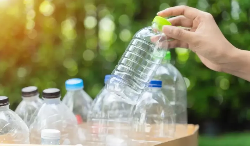 MEB 2026-2030 İklim Eylem Planı Açıklandı! Okullarda Plastik Şişe ve Ambalajlı Su Dönemi Bitiyor!