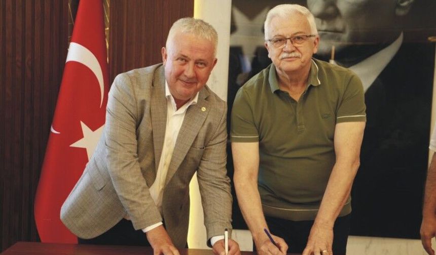 Burhaniye Belediyesi'nde toplu sözleşme: İmzalar atıldı