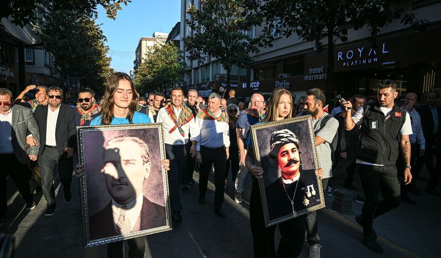 Kurtdereli Yağlı Güreşleri kortej yürüyüşünden manzaralar