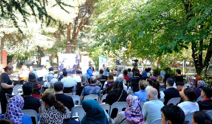 Balıkesir Üniversitesi’nde “Güçlü Aile, Güçlü Gelecek” Paneli