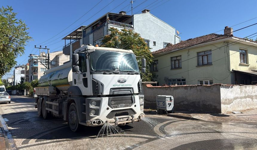 Kepsut’ta Sahadan Sağlığa Yoğun Mesai! 22 Mahallede Mobil Sağlık Hizmeti Verildi