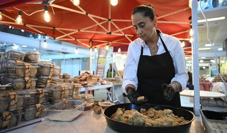 Dondurmanın en sıra dışı hali: Acılı, ekşili ve turşulu! Hepsi bu festivalde