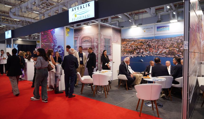 Ayvalık İstanbul’da Turizm Vitrinine Çıktı! Uluslararası Fuarda Yeni İş Birlikleri Görüşüldü