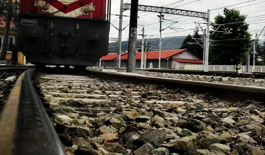Trenle Seyahat Edenleri İlgilendiriyor! Açık Bilet Süresi Kısaldı, Yeni Ceza Belli Oldu