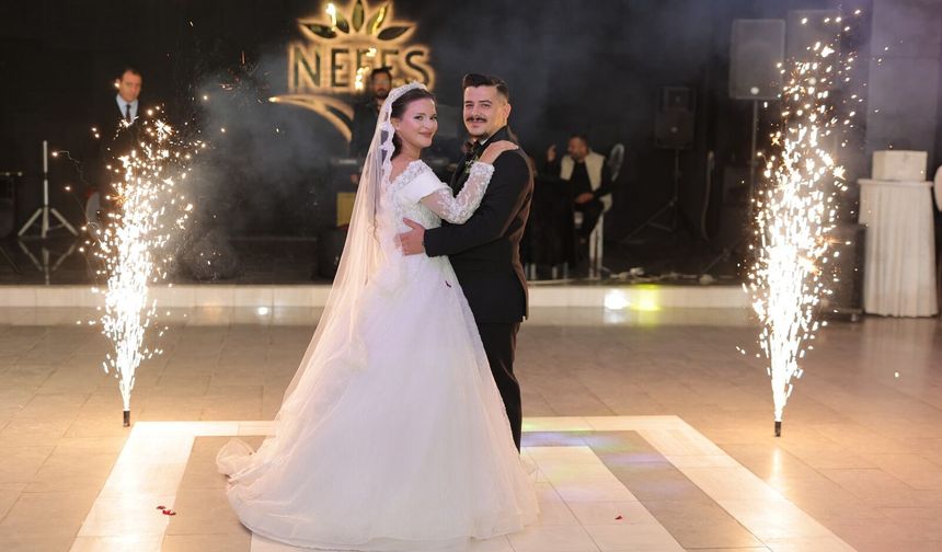 Balıkesir Basın Camiasının Mutlu Günü! Hüseyin Tülek ile Fatmanur Çakır Dünyaevine Girdi