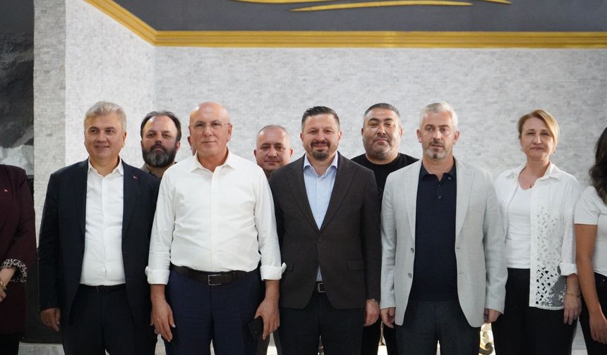 HAKAN AKA’DAN KARESİ İÇİN İDDİALI ÇIKIŞ: “2,5 YIL SONRA BELEDİYEYİ YENİDEN KAZANACAĞIZ!”