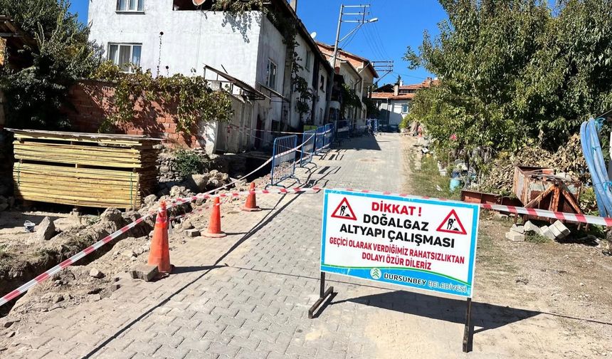 Balıkesir Dursunbey'de Seferberlik! Fen İşleri Ekipleri Saha Çalışmalarını Hızlandırdı: İşte Yapılan Çalışmalar!