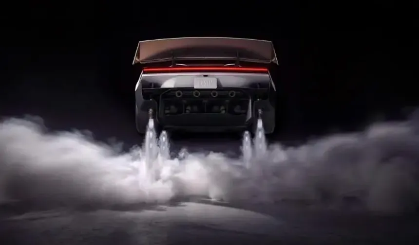 Tesla Uçan Otomobili Tanıttı: Roadster'ın Yollara Çıkıp Çıkamayacağı Konusunda Soru İşaretleri Oluştu!