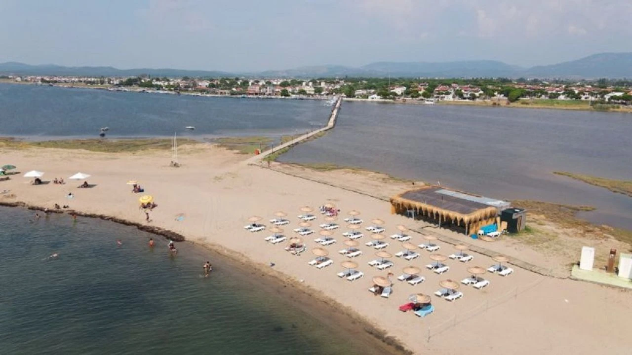 Ayvalik Kum Adasi