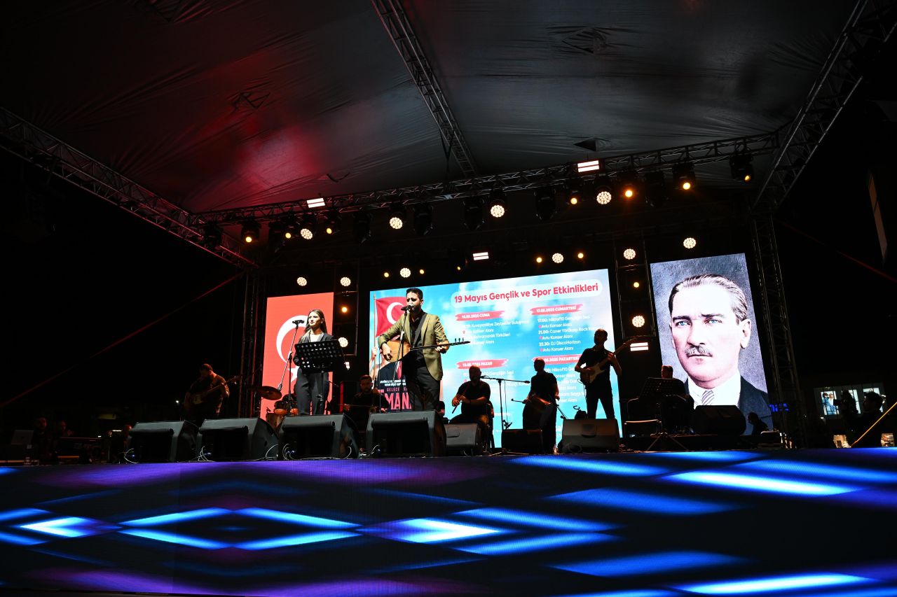 Zeybekler Bulusmasi Ve Kahramanlik Konserine Buyuk Ilgi 8