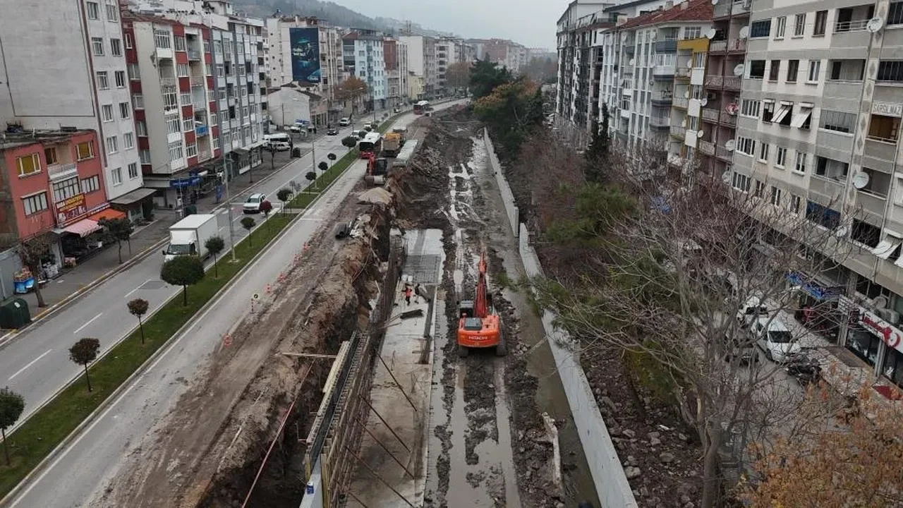 2903 Dsi Cay Deresi Projesiyle Taskin Riskini Azaltiyor Balikesirde Calismalar Suruyor