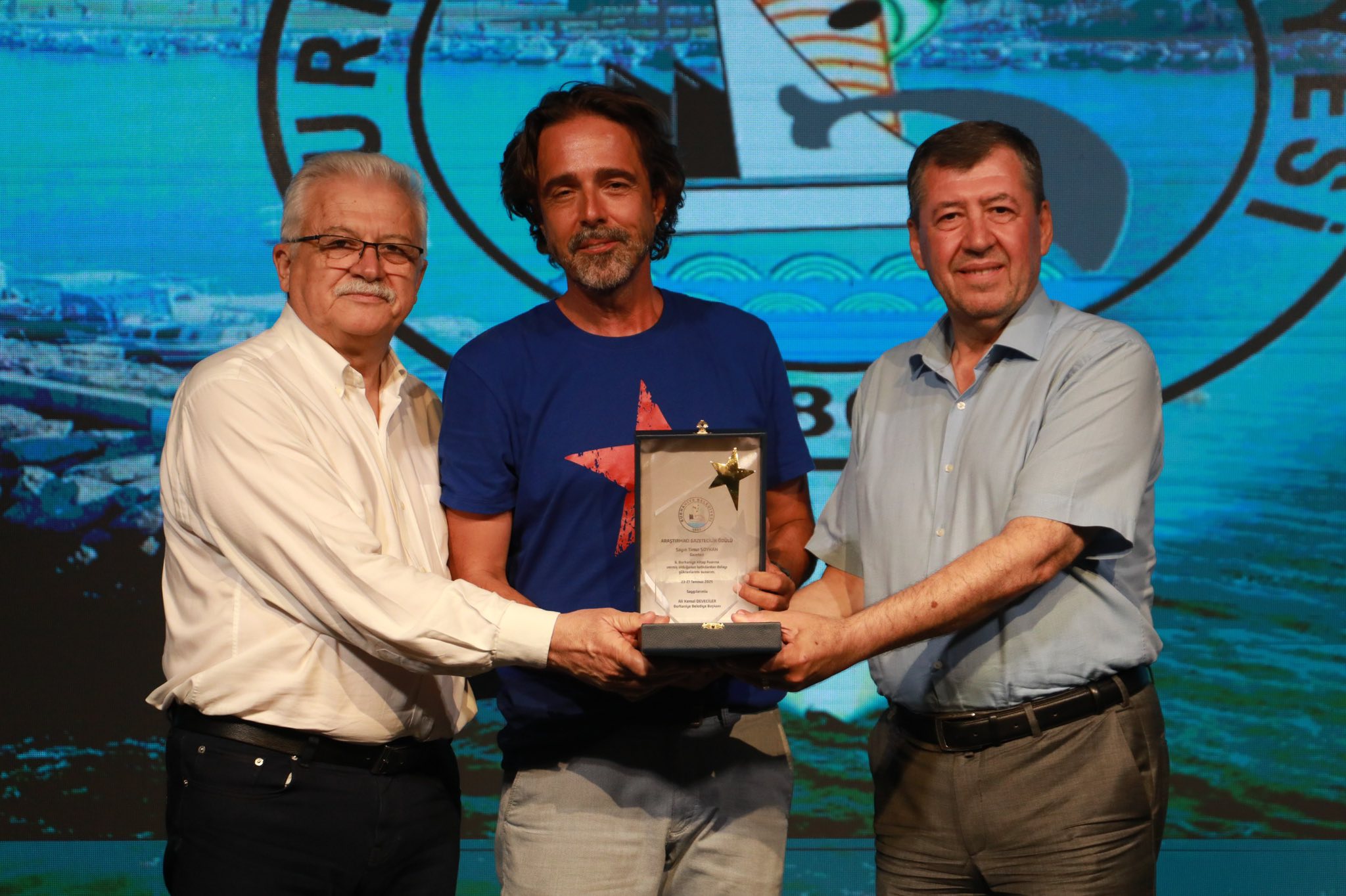 KİTABIN IŞIĞINDA BURHANİYE: 6. BURHANİYE KİTAP FUARI ALKIŞLARLA SONA ERDİ