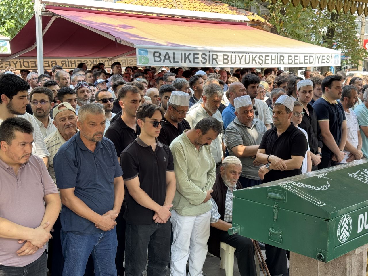 Aa 20250731 38714619 38714614 Dil Egitimi Icin Gittigi Abdde Trafik Kazasinda Olen Gencin Cenazesi Balikesirde Defnedildi (1)