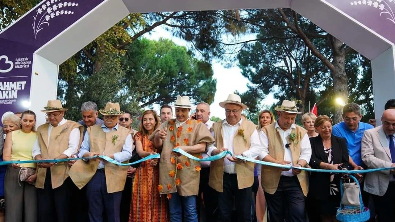 Aromaterapi Festivali Besince Kez Kapilarini Acti 5