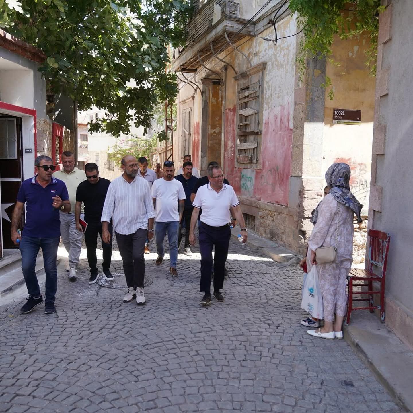 Ayvalık’ta Daha Yaşanabilir Bir Kent İçin Sahada Çalışmalar Sürüyor 4