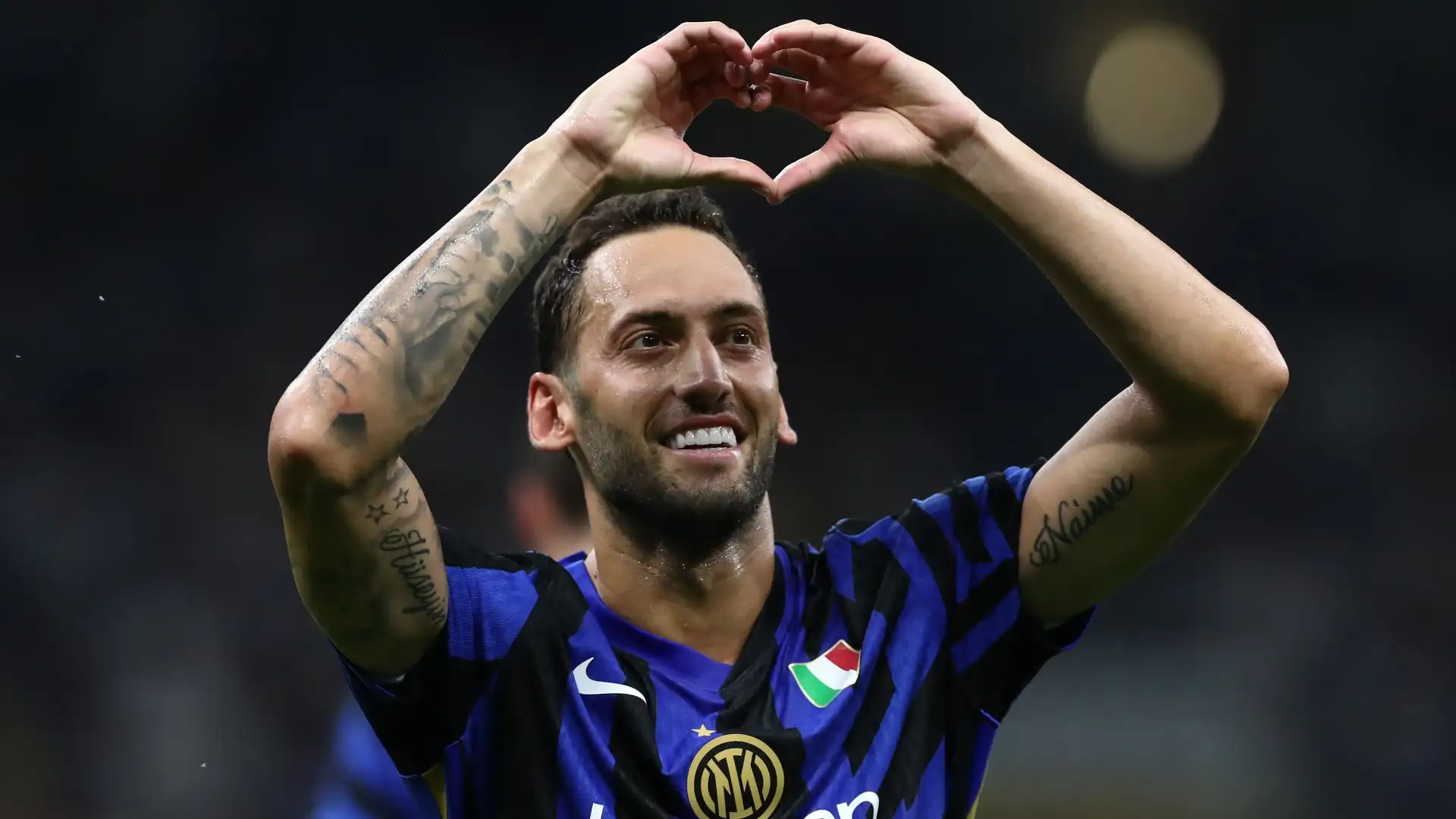 Hakan Çalhanoğlu-8