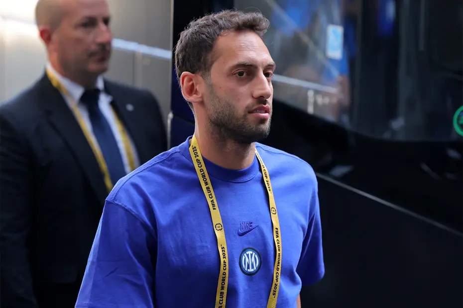 Hakan Calhanoglu-9