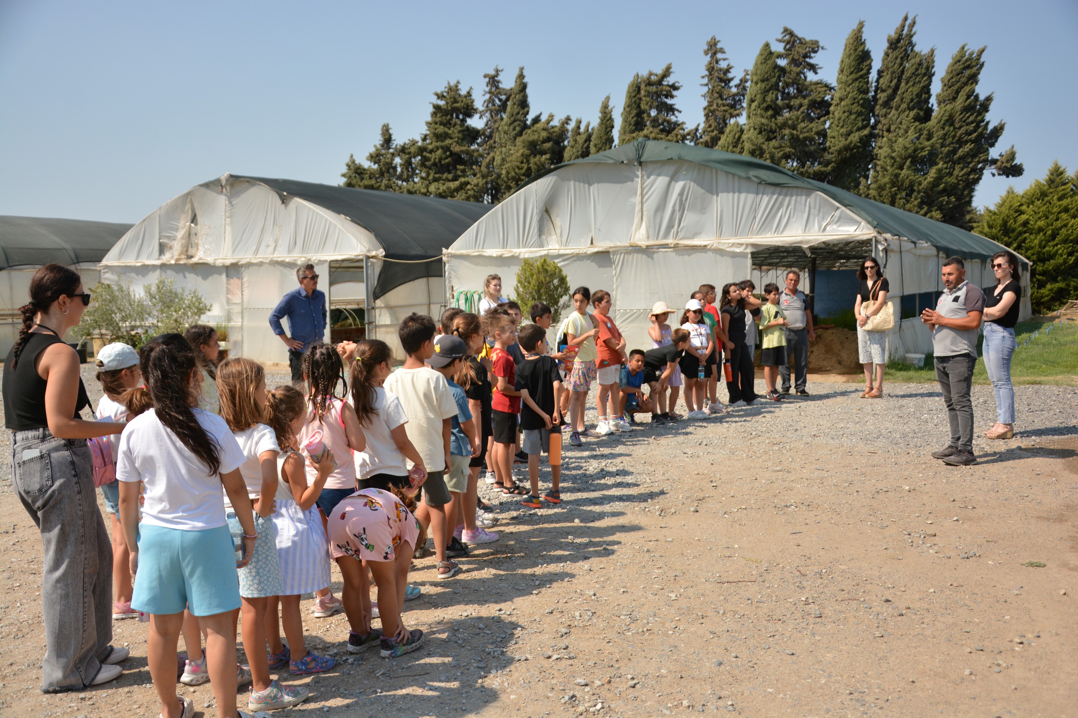 Minik Misafirlerden Baceme Anlamli Ziyaret 6