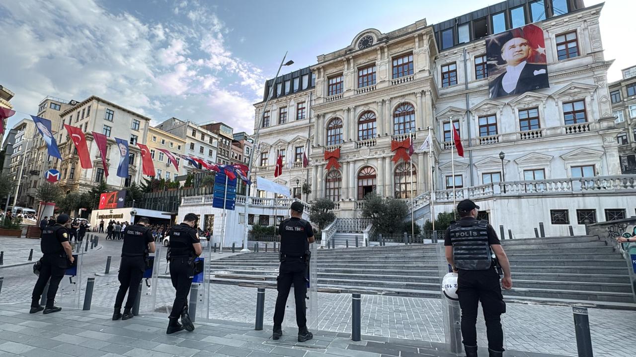 Beyoglu Belediyesi 2388828-1