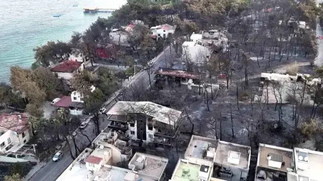 Canakkale De Yanan Villalar Sabahin Ilk 2 18937955 O