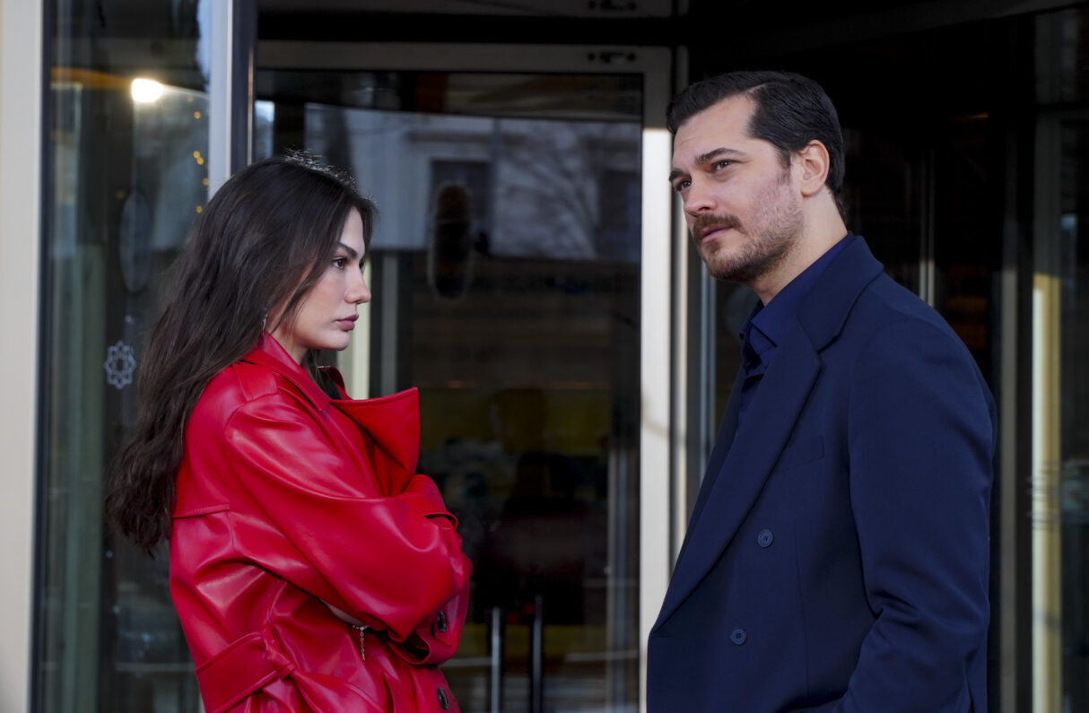 Demet Ozdemir Cagatay Ulusoy 1 1214X795