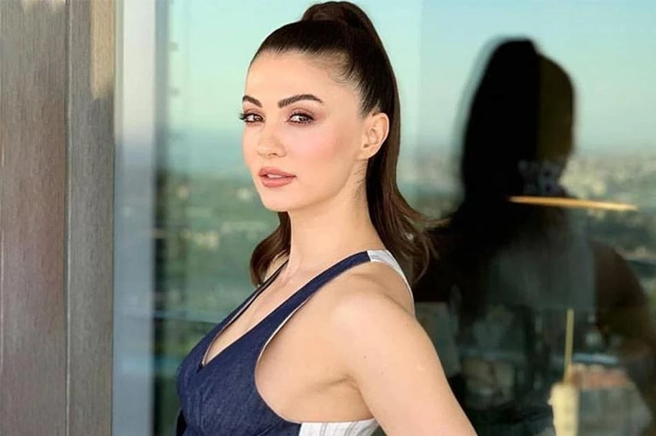 7845 Burcu Ozberk Kilosunu Ve Estetik Sirlarini Acikladi